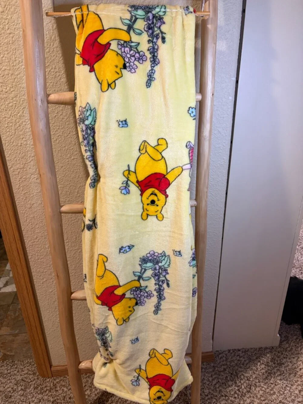 Disney Winnie the Pooh Piglet Plush Spring Yellow Fleece Twin Blanket 60x90 NWT